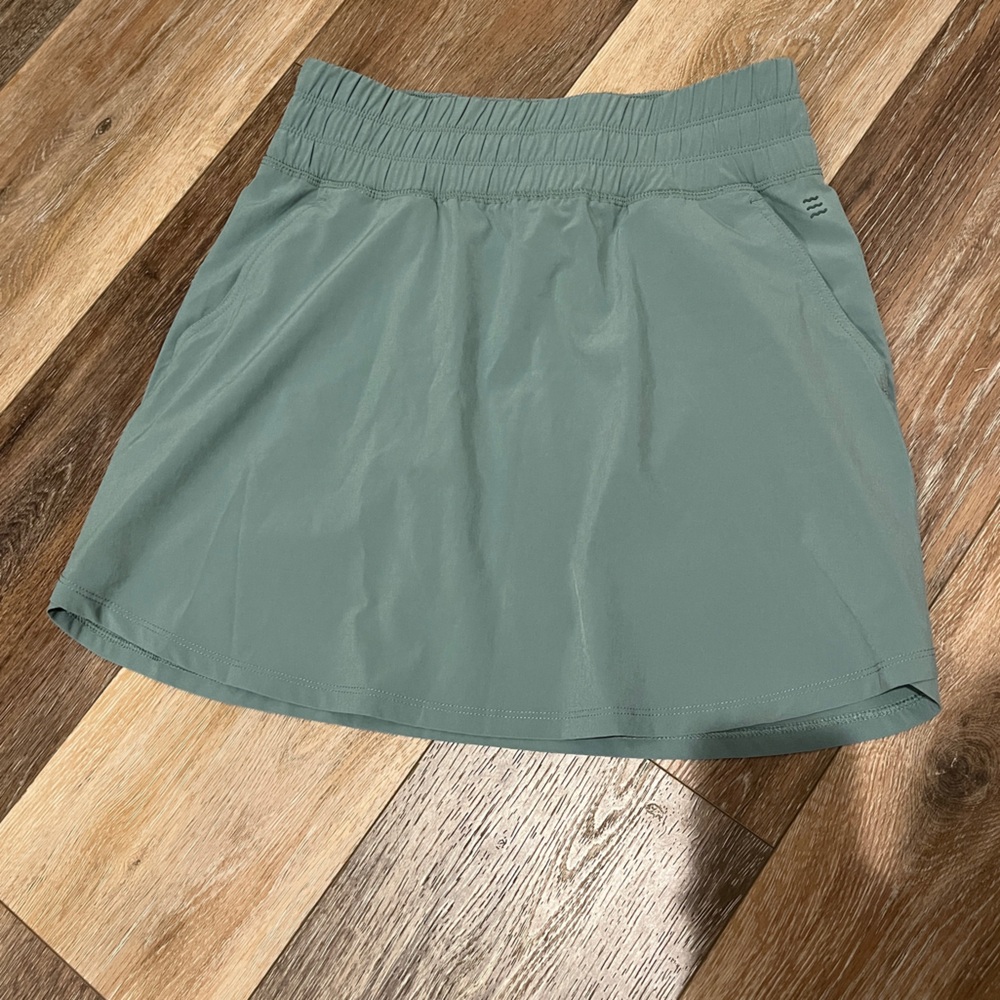 Women’s Free Fly Apparel Green Athletic Skirt XS NWT